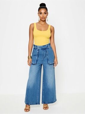 Wide Leg Paperbag Waist Jeans - Blue large pockets